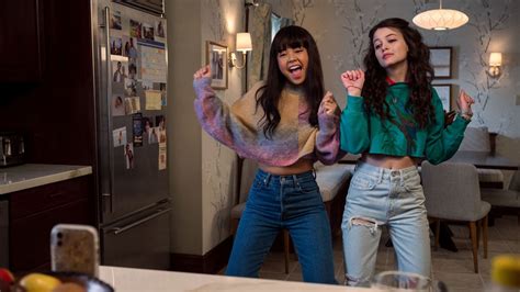 teens Norah and Maxine